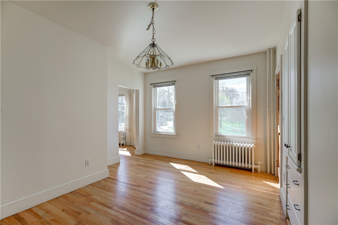 577 Spring Street Newport, RI 02840 - Photo 10 of 18