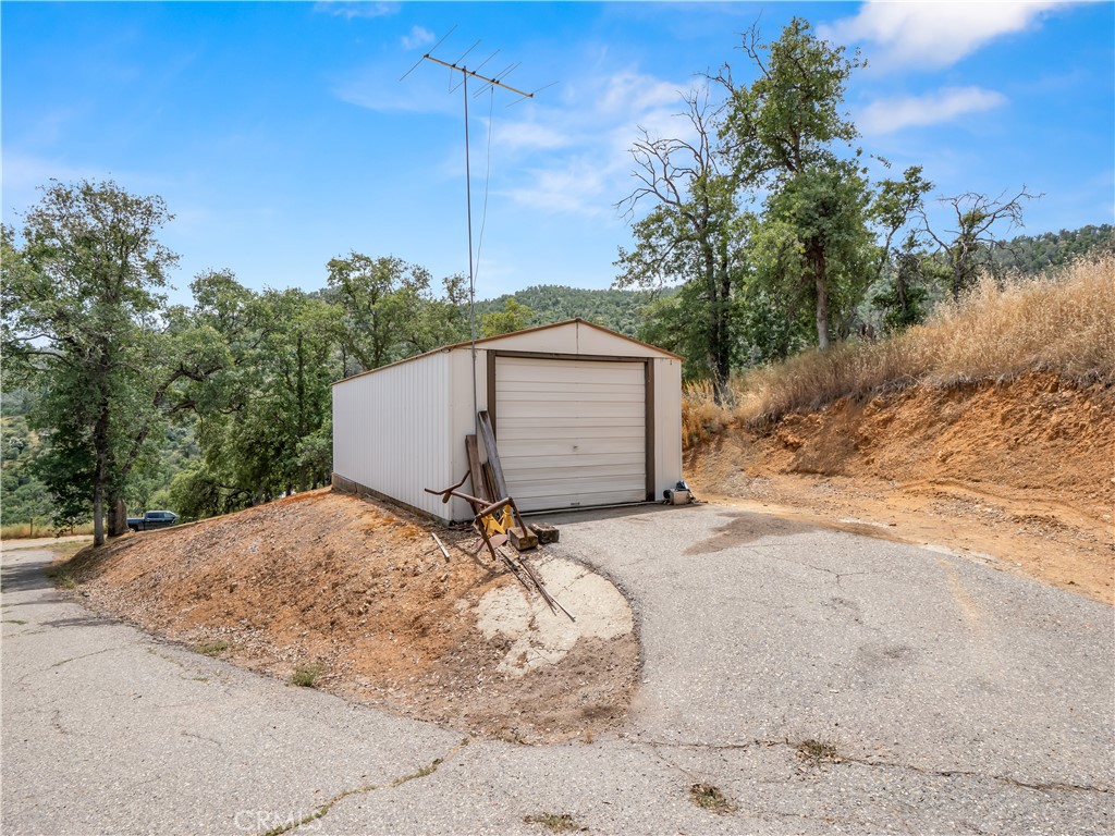 29290 Larkspur Road Tollhouse, CA 93667 - Photo 25 of 44