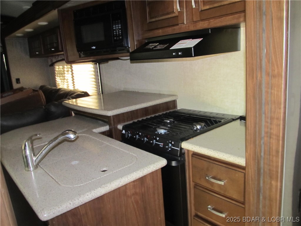 30664 Boyd Road Stover, MO 65078 - Photo 11 of 32