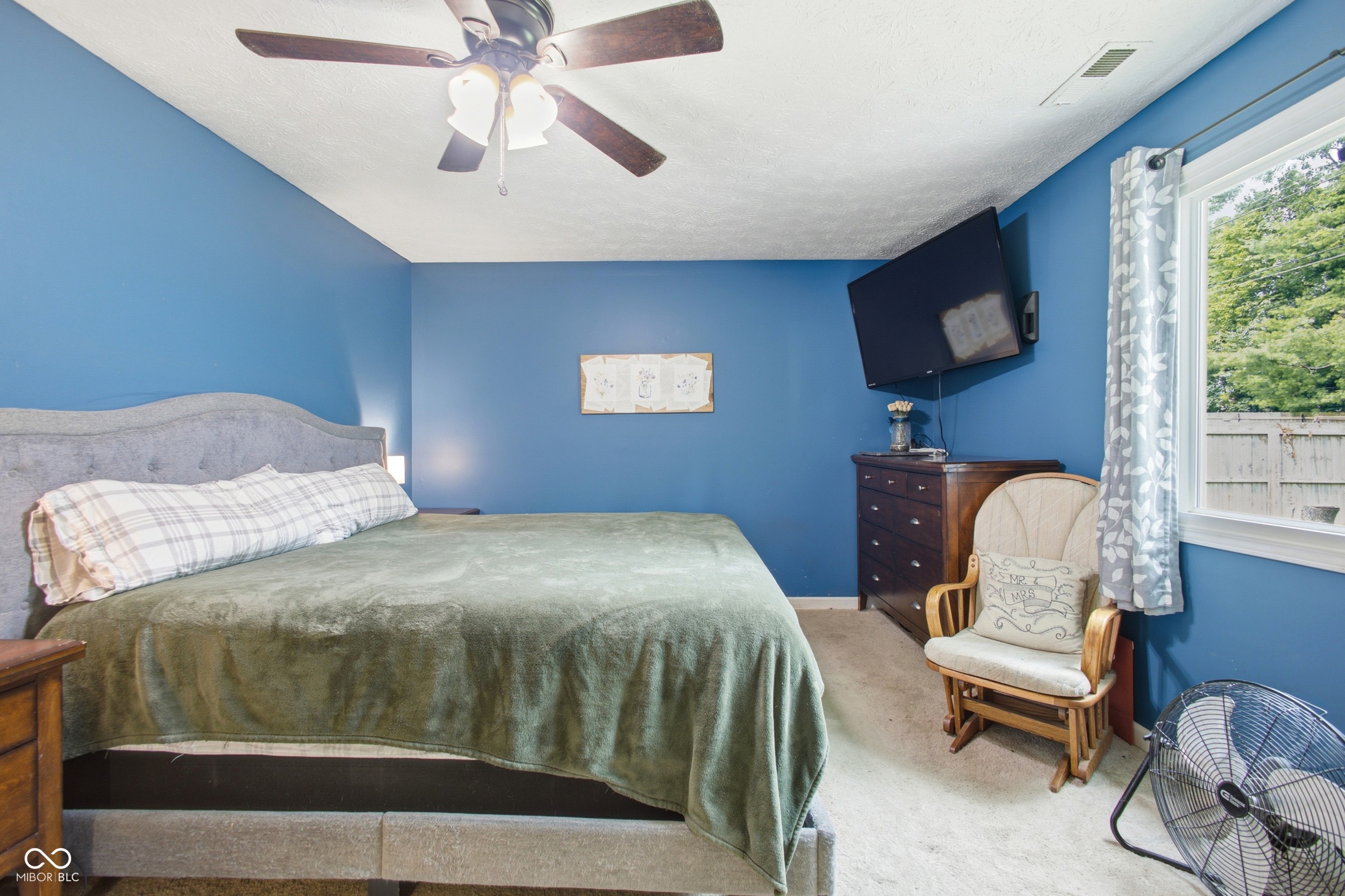 975 Stonegate Road Greenwood, IN 46142 - Photo 8 of 30