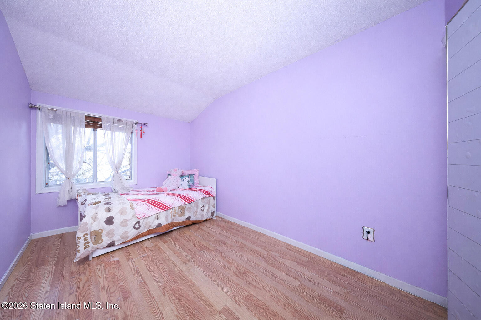 436 Ilyssa Way Staten Island, NY 10312 - Photo 14 of 21 fd90696a461a7e478f67a103c1c9be83