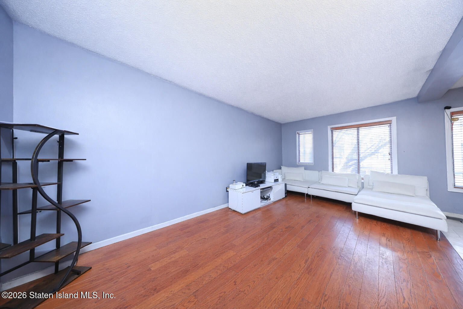 436 Ilyssa Way Staten Island, NY 10312 - Photo 7 of 21 cb10ff17046de048ceb108fa95ed22b4