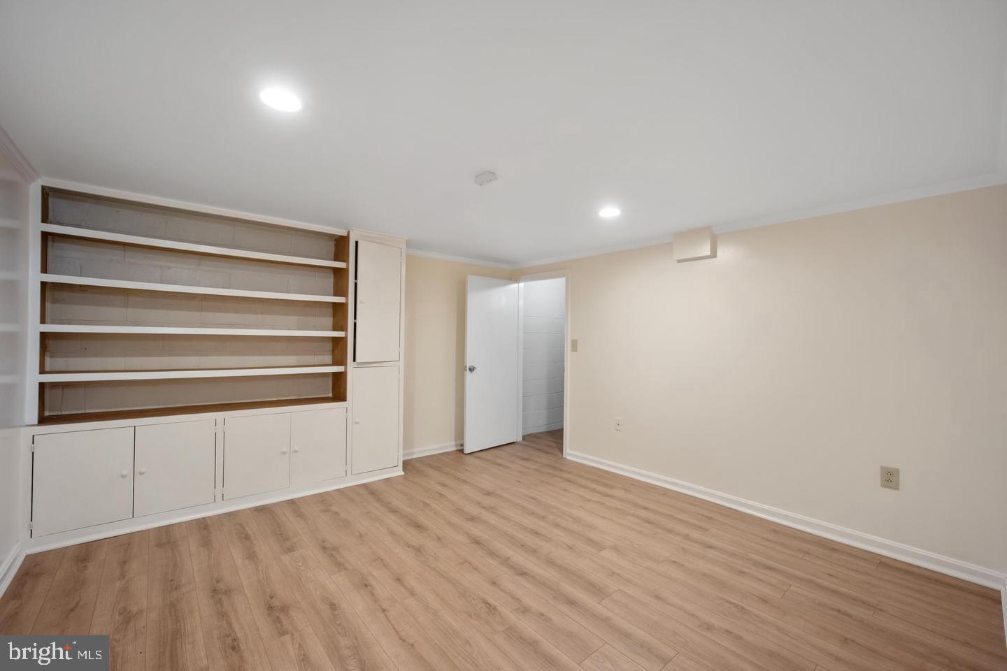 705 Halstead Road Wilmington, DE 19803 - Photo 24 of 31 a view of empty room with wooden floor