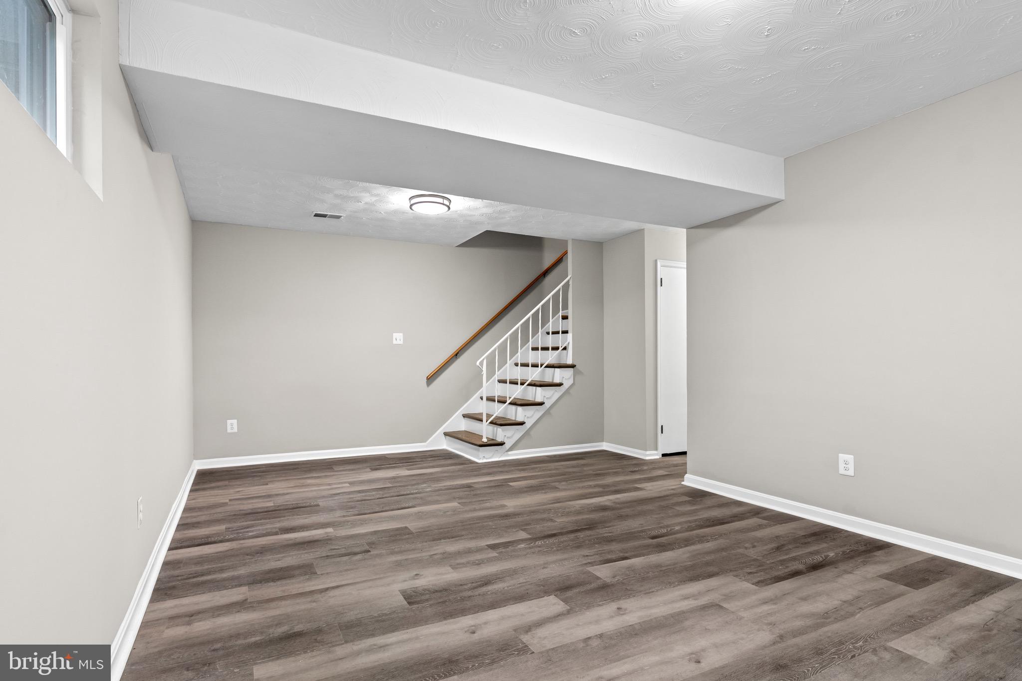 4727 Exeter Street Annandale, VA 22003 - Photo 24 of 35 a view of an entryway
