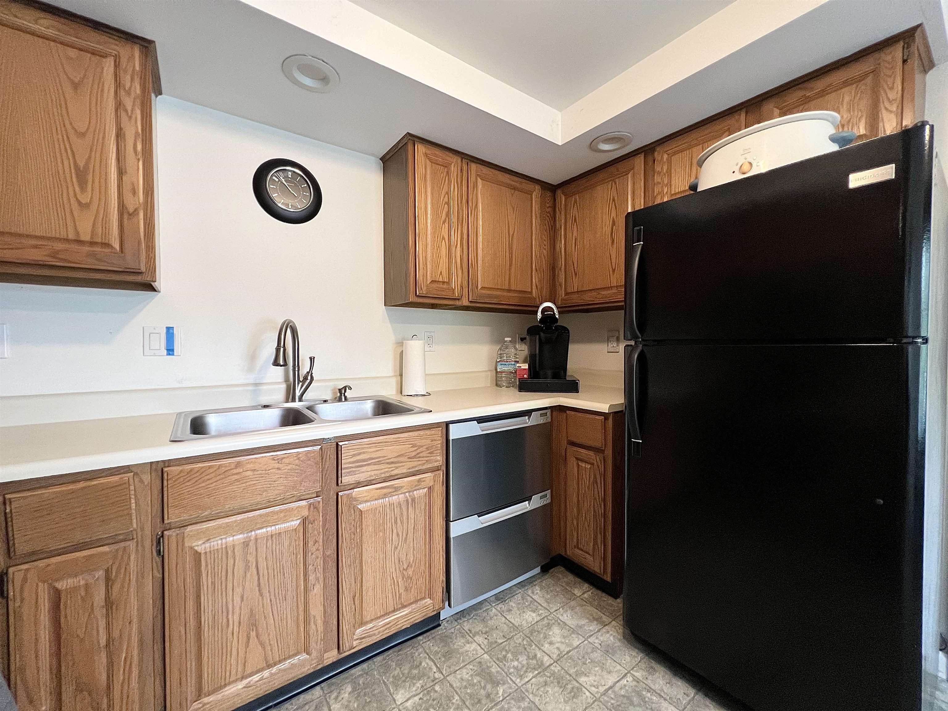 1011 Laconia Road, Unit 4 Tilton, NH 03276 - Photo 5 of 24