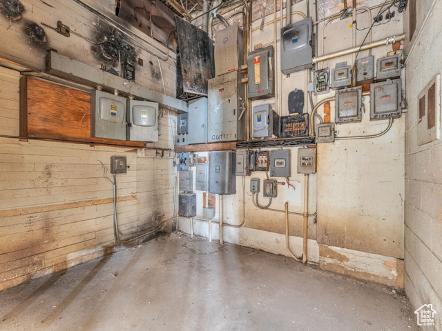 40 South Freedom Boulevard Provo, UT 84601 - Photo 49 of 111 Utilities featuring electric panel
