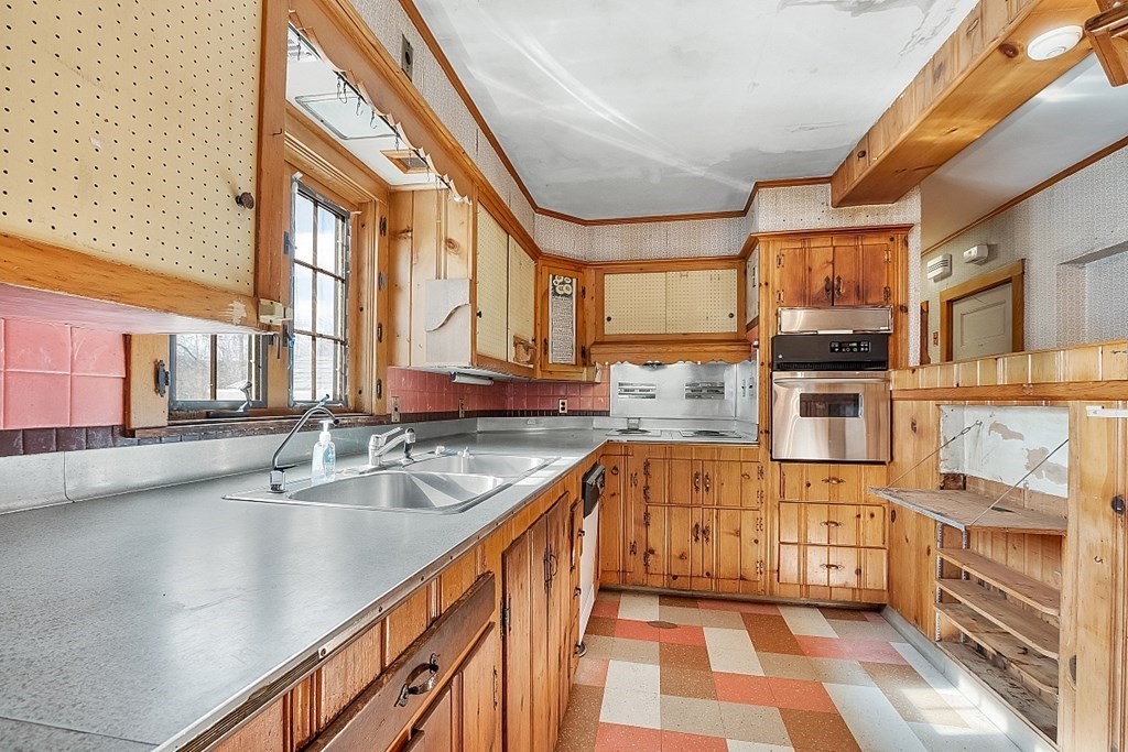 49 Mack Road Fitchburg, MA 01420 - Photo 15 of 42 Gallery Image 15