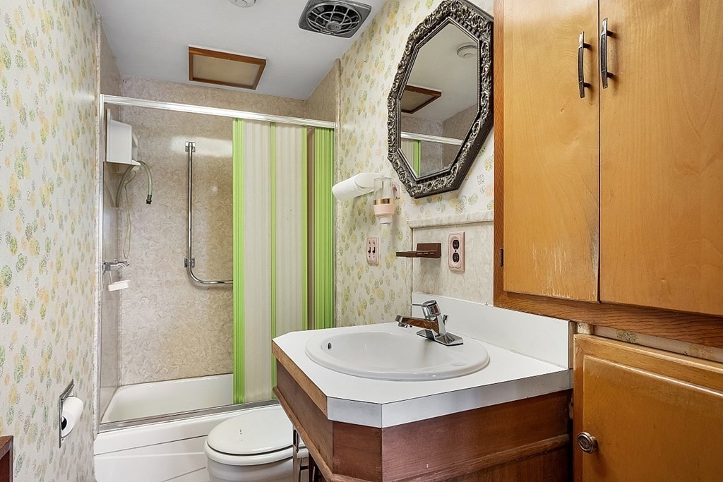 49 Mack Road Fitchburg, MA 01420 - Photo 19 of 42 Gallery Image 19