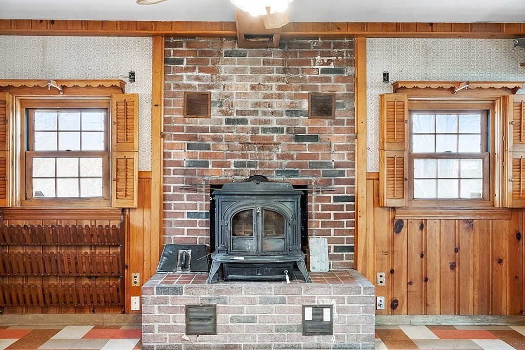 49 Mack Road Fitchburg, MA 01420 - Photo 8 of 42 Gallery Image 8