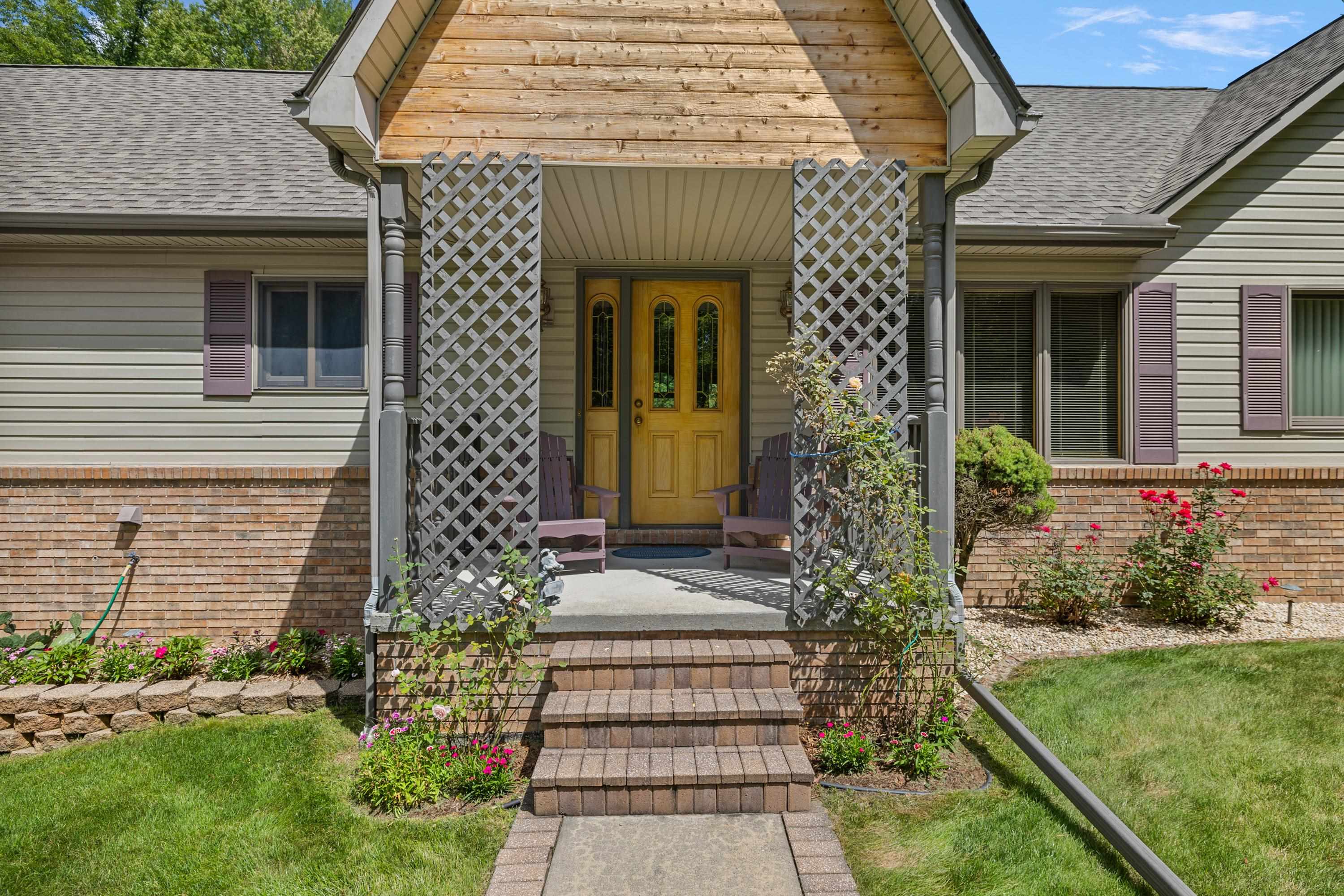 6870 Holland Road Algonac, MI 48001 - Photo 26 of 81 50151643-a89c6de8-1ebd-4d1f-ad7d-2d8bdb699020.JPG