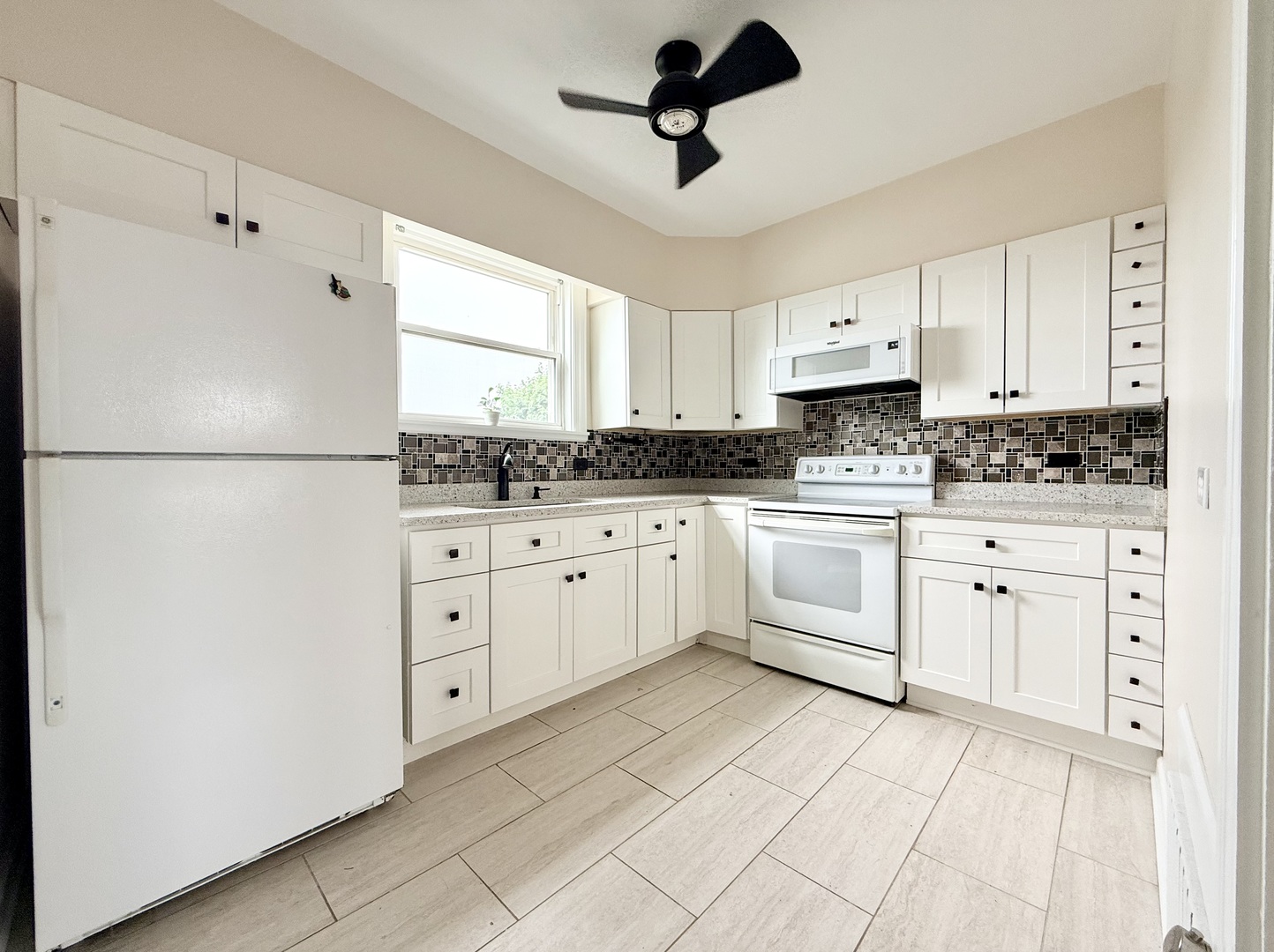 615 East Golf Road, Unit 2 Des Plaines, IL 60016 - Photo 5 of 17