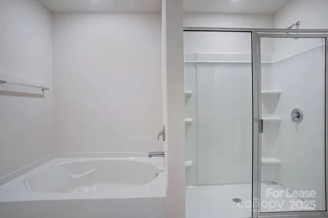 a close view of a bathtub in bathroom