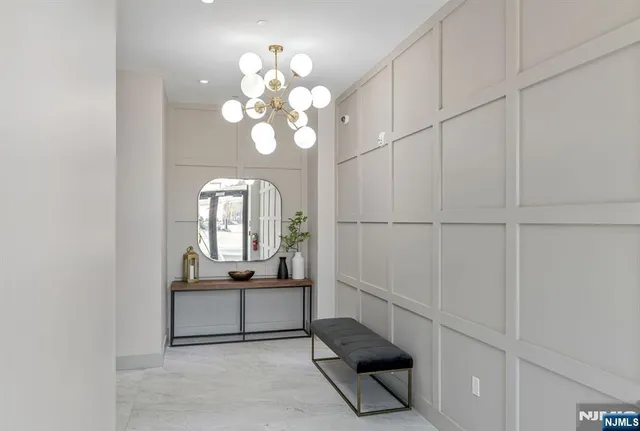 $2,000 | 35 Jefferson Avenue, Unit 400, Westwood, NJ 07675