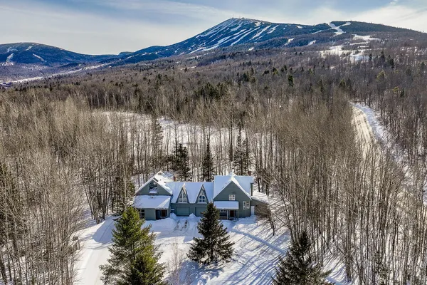 $815,000 | 6002 Nice Drive, Unit 6002, Carrabassett Valley, ME 04947