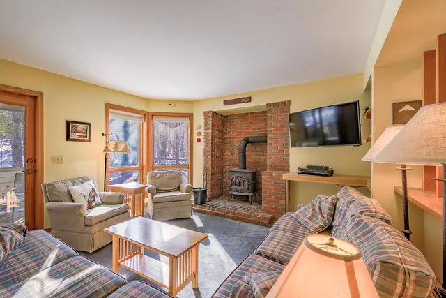 $835,000 | 6002 Nice Drive, Unit 6002, Carrabassett Valley, ME 04947
