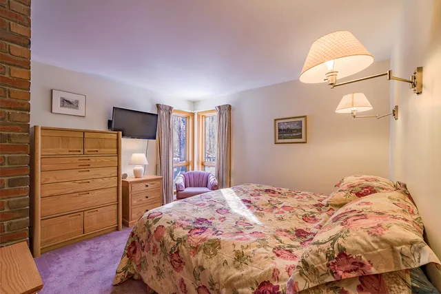 $835,000 | 6002 Nice Drive, Unit 6002, Carrabassett Valley, ME 04947