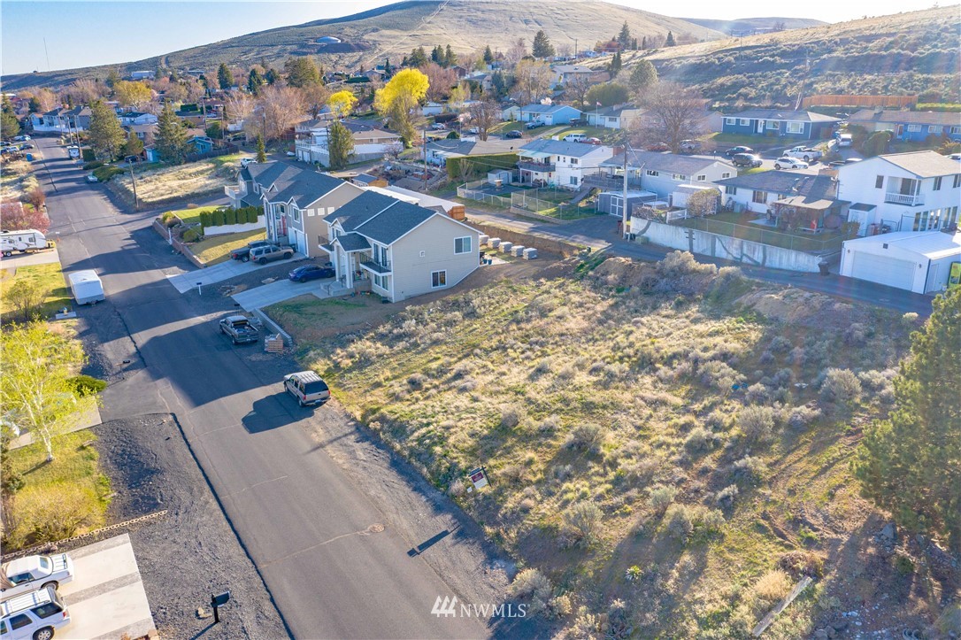 16 Strand Road Northwest Ephrata, WA 98823 - Photo 4 of 10