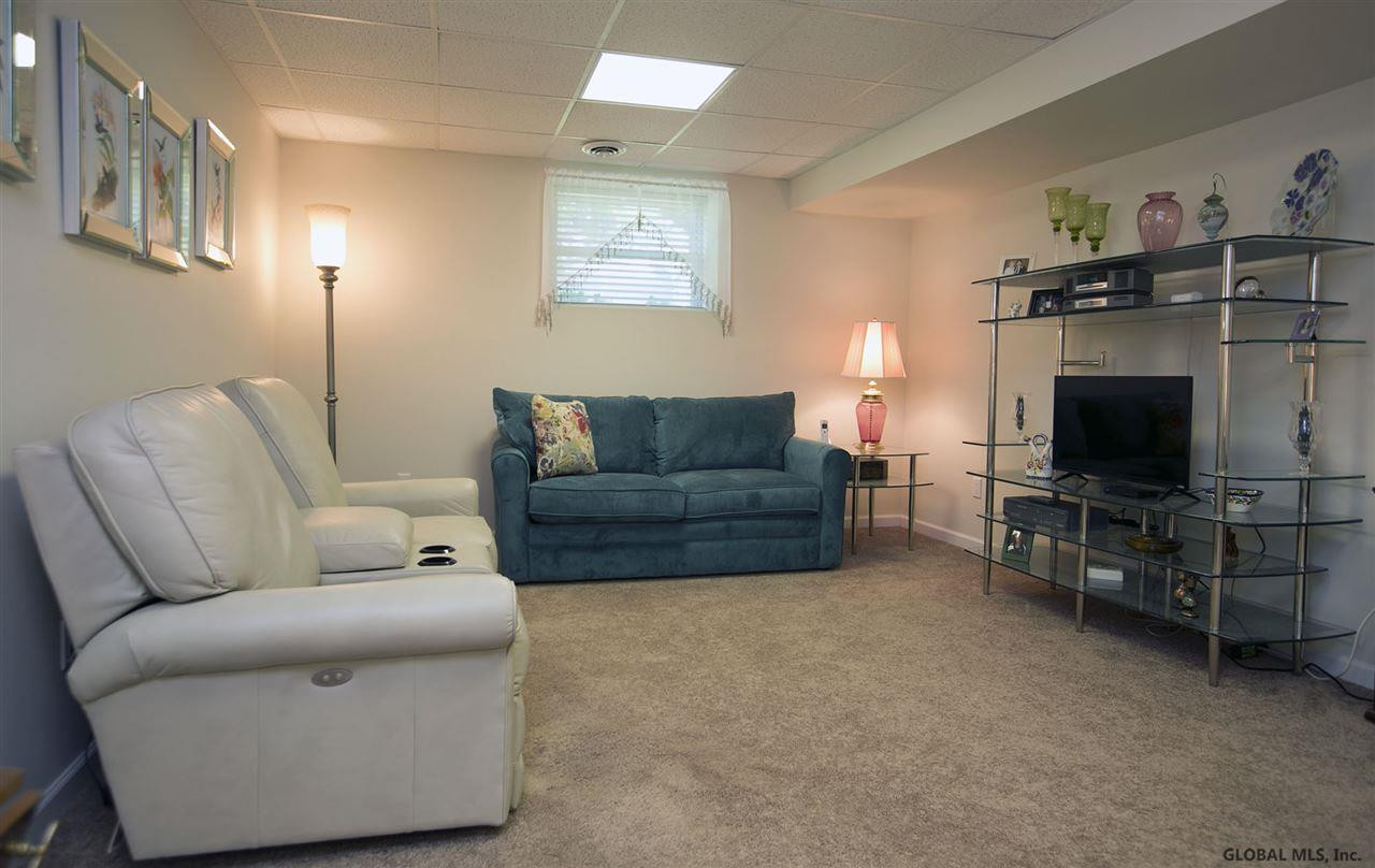 33 Harris Road Halfmoon, NY 12188 - Photo 14 of 22 Photo 14
