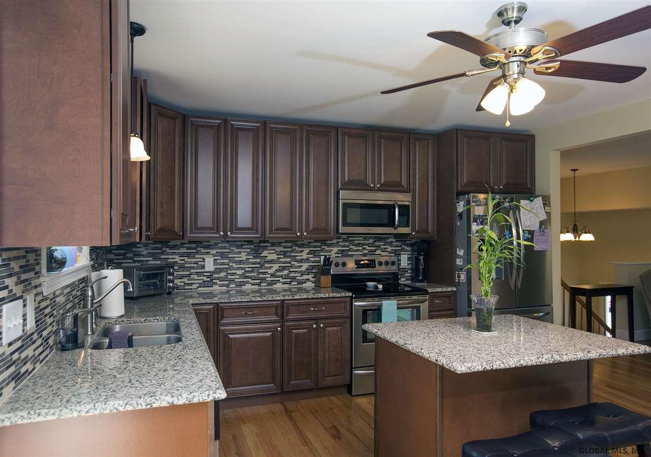 33 Harris Road Halfmoon, NY 12188 - Photo 8 of 22 Photo 8