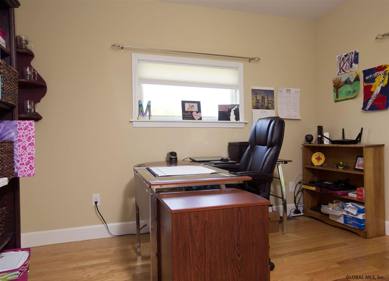 33 Harris Road Halfmoon, NY 12188 - Photo 9 of 22 Photo 9