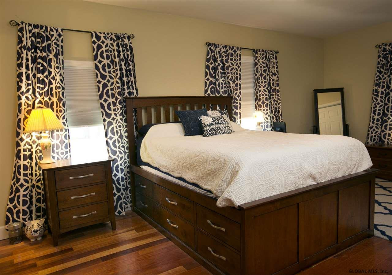 33 Harris Road Halfmoon, NY 12188 - Photo 10 of 22 Photo 10
