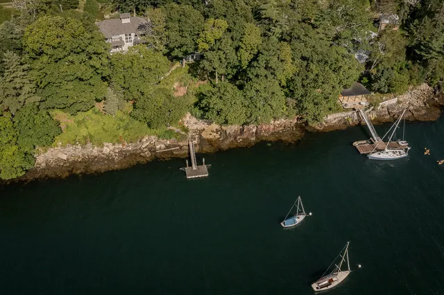 $5,850,000 | 198 Beauchamp Point Road, Rockport, ME 04856