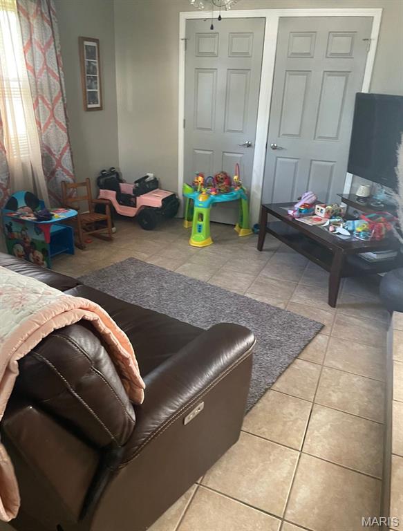 7927 South Rock Hill Road St. Louis, MO 63123 - Photo 3 of 11