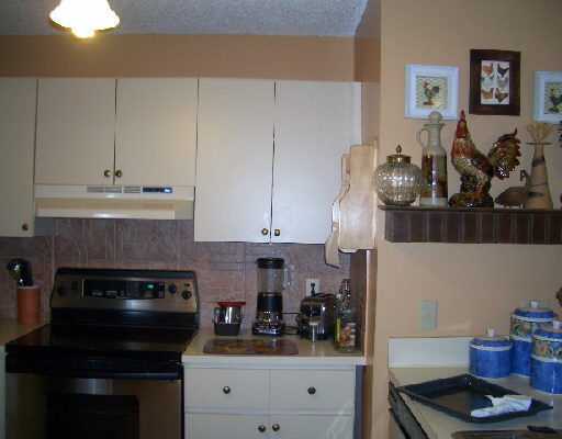 9149 Southwest 21st Court, Unit B Boca Raton, FL 33428 - Photo 5 of 16 Additional Photo