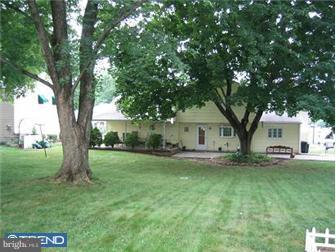 1376 Curtis Road Southampton, PA 18966 - Photo 5 of 6 Gallery Image 5