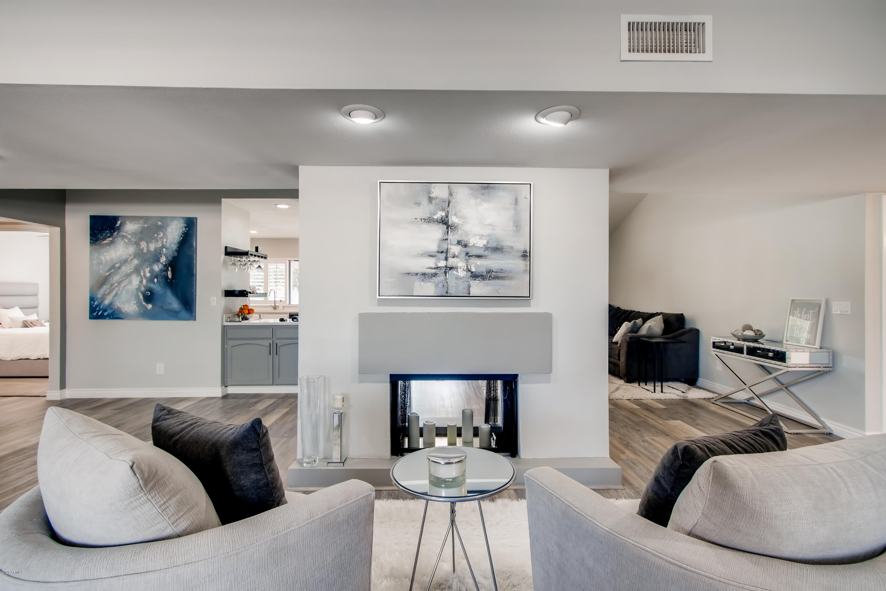 4341 East Hearn Road Phoenix, AZ 85032 - Photo 7 of 21 4341 E Hearn Rd Phoenix AZ-print-007-011