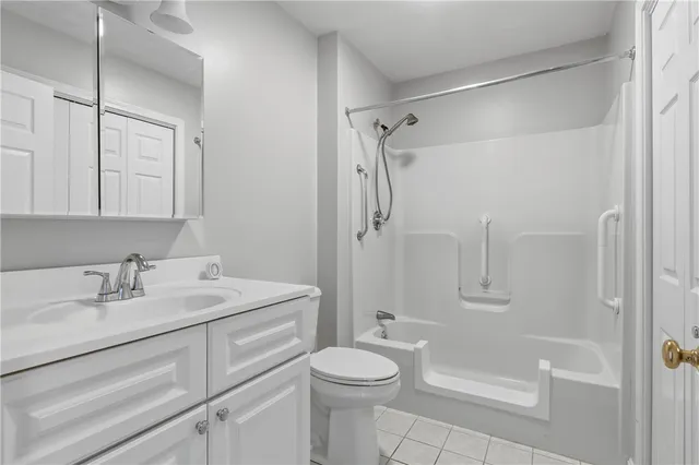 $399,900 | 720 Putnam Pike, Unit 603, Smithfield, RI 02828