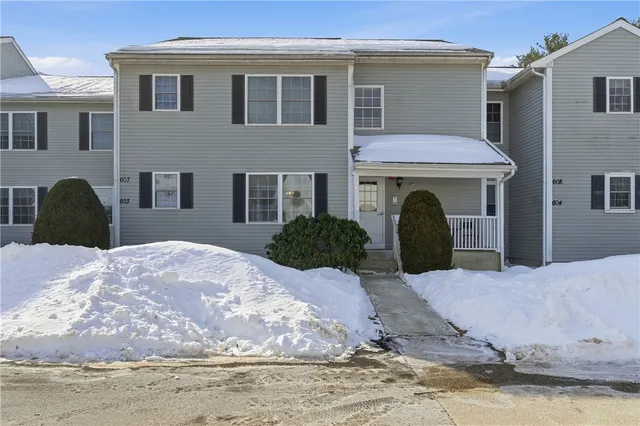 $399,900 | 720 Putnam Pike, Unit 603, Smithfield, RI 02828