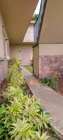 $2,000 | 8606 Northwest 35th Street, Unit 5, Coral Springs, FL 33065