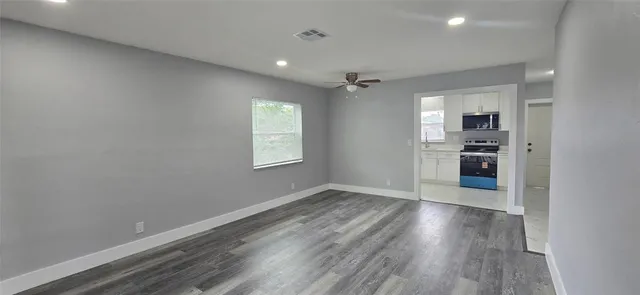 $2,000 | 8606 Northwest 35th Street, Unit 5, Coral Springs, FL 33065