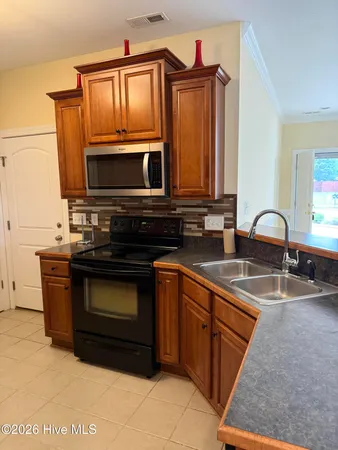 $245,500 | 2060 Cambria Drive, Unit A, Greenville, NC 27834