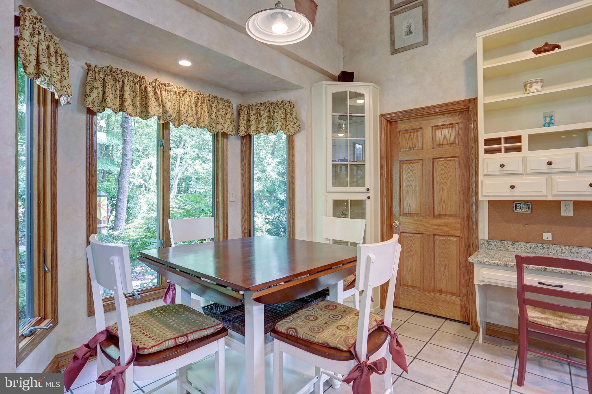 4729 Mountain View Road Harrisburg, PA 17110 - Photo 24 of 113 Breakfast nook & door to pantry