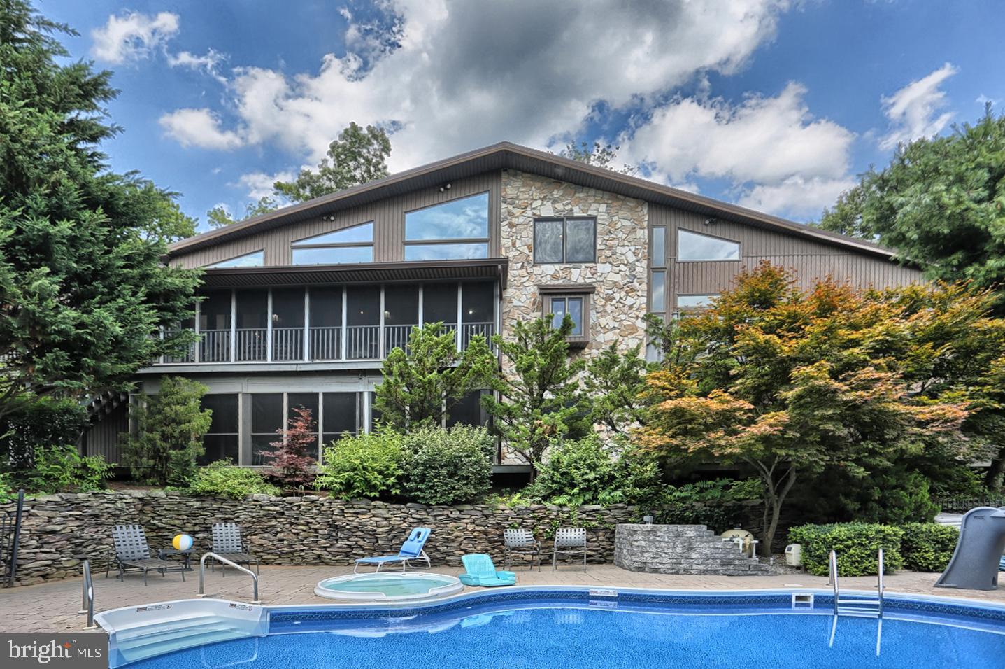 4729 Mountain View Road Harrisburg, PA 17110 - Photo 4 of 113 Rear of home. Absolutely stunning!