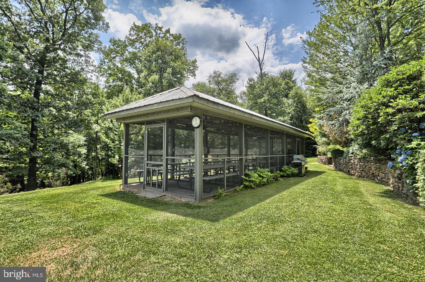 4729 Mountain View Road Harrisburg, PA 17110 - Photo 78 of 113 Screened in Pavilion