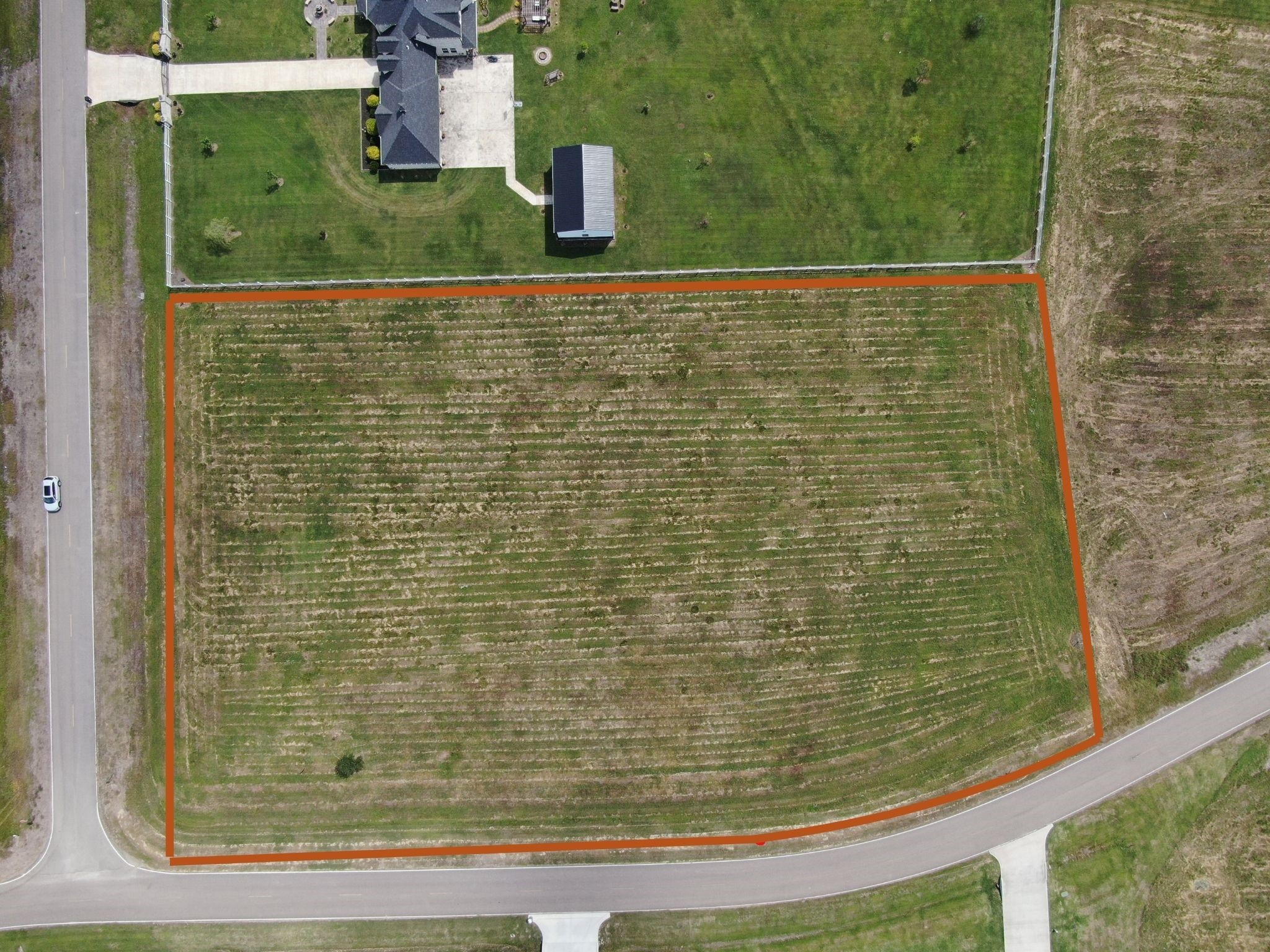 443 Lakeview Drive Angleton, TX 77515 - Photo 3 of 12 a bathroom with a shower