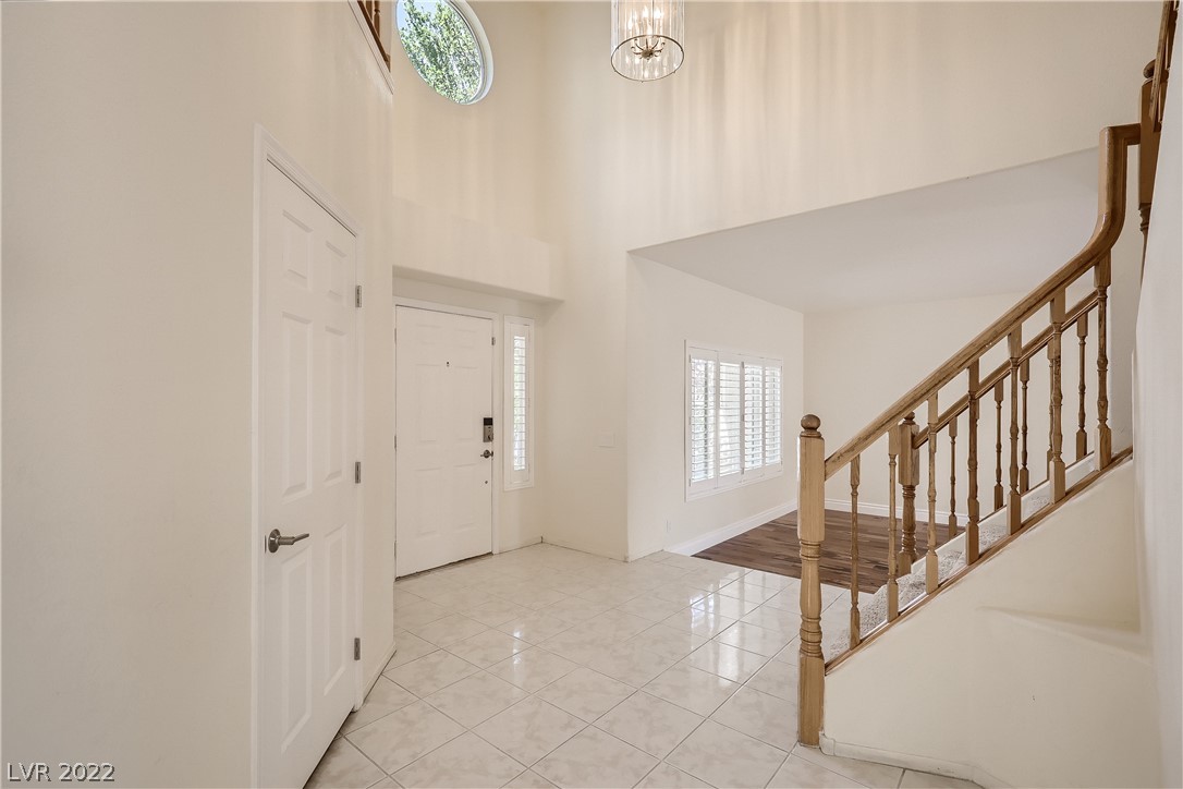 2004 Silverton Drive Henderson, NV 89074 - Photo 3 of 27