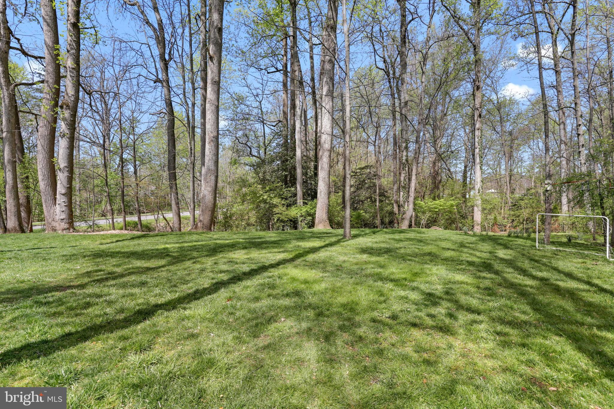 1402 Hunting Wood Road Annapolis, MD 21403 - Photo 38 of 48 Large yard wooded back
