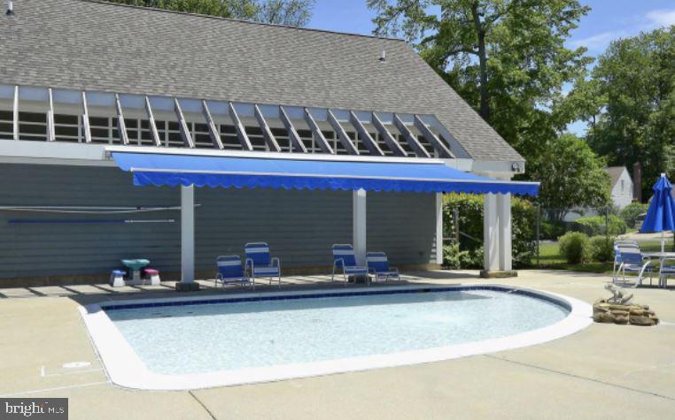1402 Hunting Wood Road Annapolis, MD 21403 - Photo 42 of 48 Small community pool