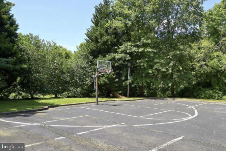 1402 Hunting Wood Road Annapolis, MD 21403 - Photo 44 of 48 Basketball court