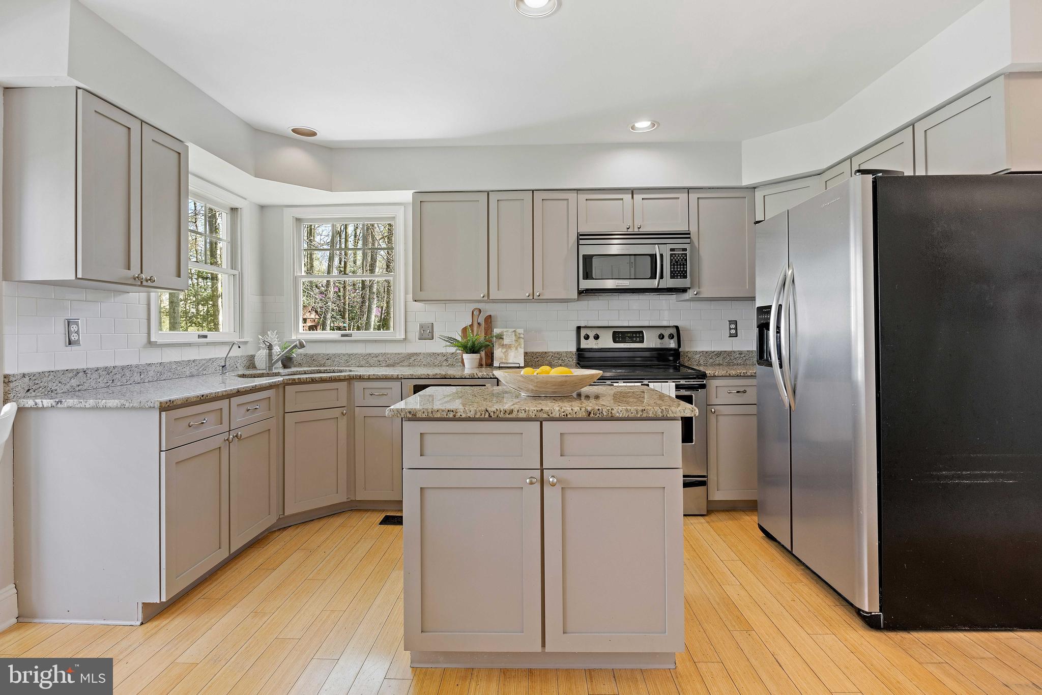 1402 Hunting Wood Road Annapolis, MD 21403 - Photo 10 of 48 Kitchen w/ stainless steel appliances