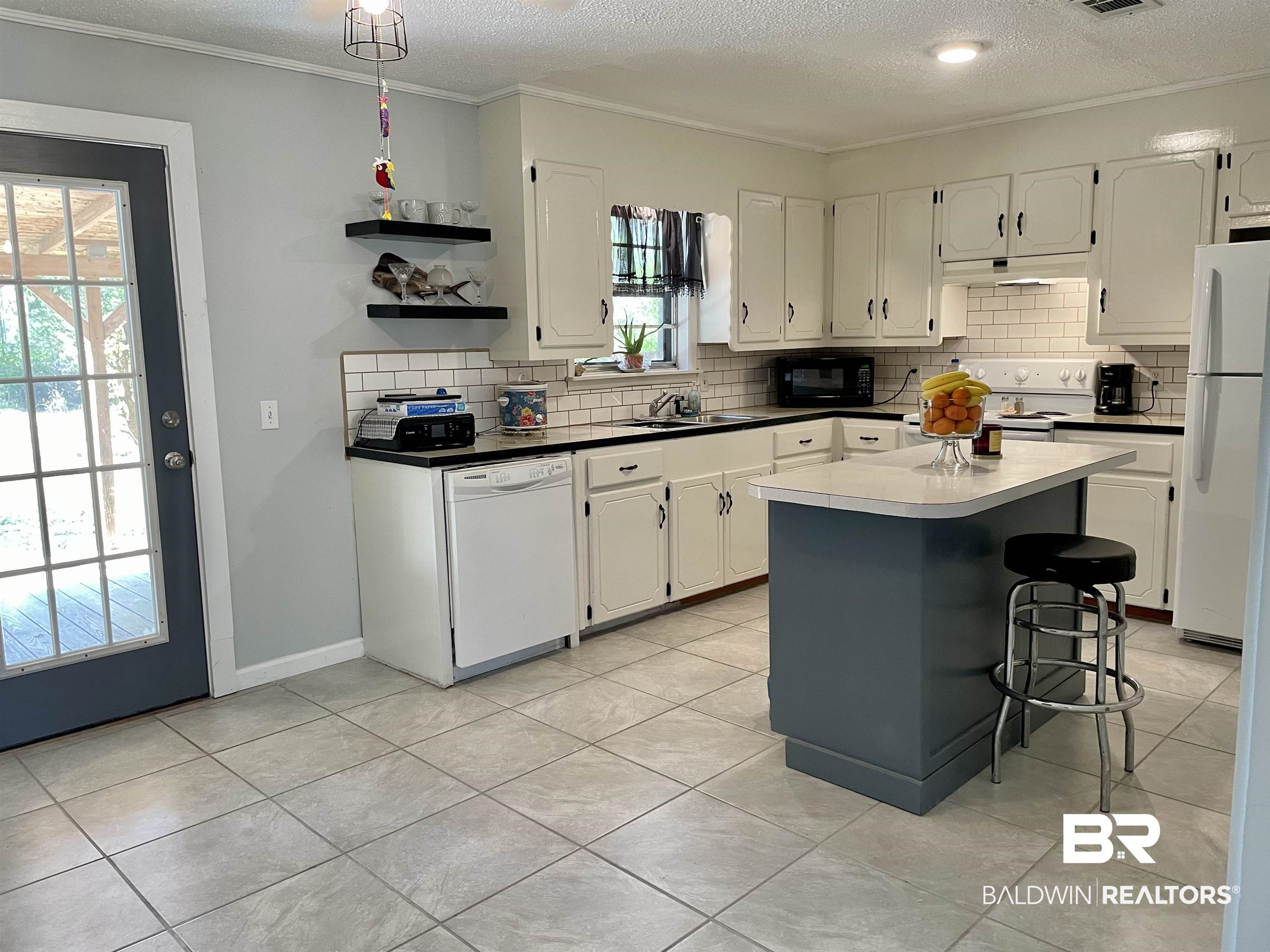 113 Duncan Street Brewton, AL 36426 - Photo 8 of 25