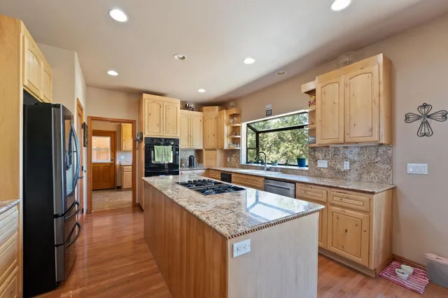 $919,000 | 2004 Bruin Trail, Placerville, CA 95667