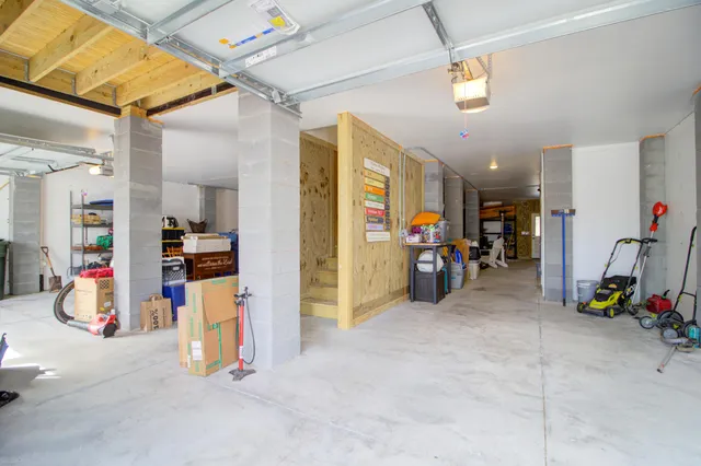 $1,275,000 | 357 Blowing Fresh Drive, Charleston, SC 29492