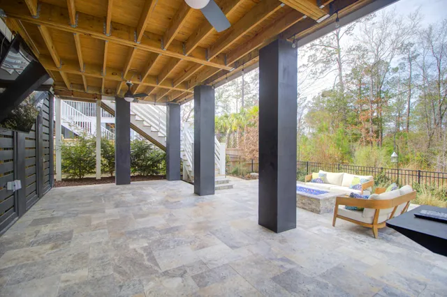 $1,275,000 | 357 Blowing Fresh Drive, Charleston, SC 29492