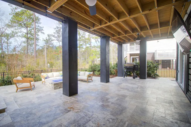 $1,275,000 | 357 Blowing Fresh Drive, Charleston, SC 29492