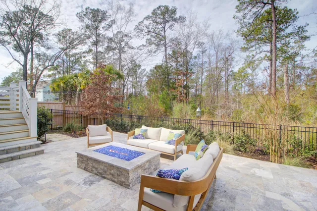 $1,275,000 | 357 Blowing Fresh Drive, Charleston, SC 29492